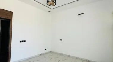 3 BED&amp;BQ || 150 MLLION ||  IKOTA , LEKKI, LAGOS