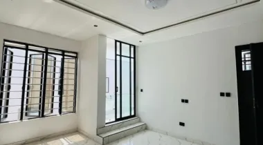3 BED || 150 MLLION ||  IKOTA , LEKKI LAGOS