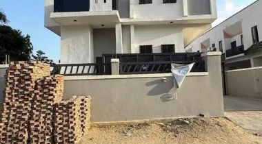 Sales Alert* 5bedroom fully detached with bq