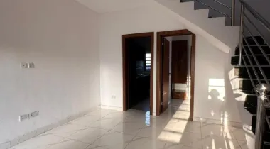 SALES ALERT* SERVICED 3 BEDROOM TERRACE DUPLEX FOR SALE!