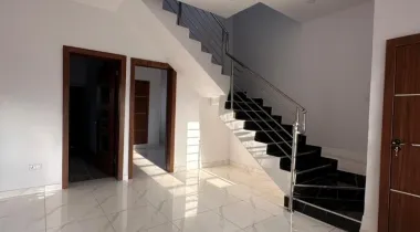 SALES ALERT* SERVICED 3 BEDROOM TERRACE DUPLEX FOR SALE!