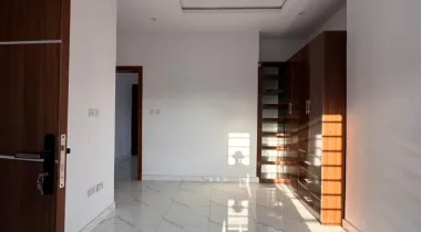 SALES ALERT* SERVICED 3 BEDROOM TERRACE DUPLEX FOR SALE!