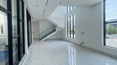 Contemporary 5 Bedroom Fully  Detached Duplex with Bq, Pool, Box Room, Smart Home Features etc For Sale