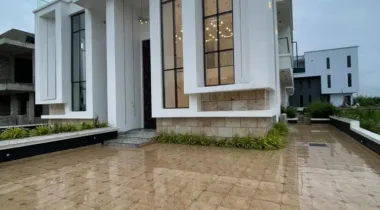 Premium 5 bedroom Luxury semi detached duplex with BQ, swimming pool cinema, gym house, ante room, rooftop terrace