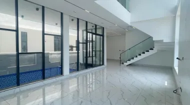 Contemporary 5 Bedroom Fully  Detached Duplex with Bq, Pool, Box Room, Smart Home Features etc For Sale