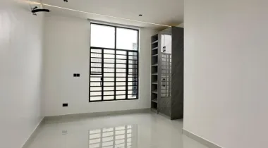 5 bedroom Fully detached duplex with BQ and Swimming pool