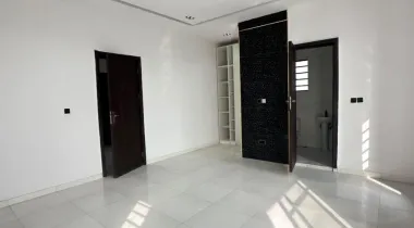 5 bedroom Fully detached duplex with BQ