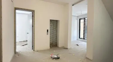 4 Bedroom terrace duplex with two Bq for sale!