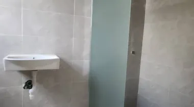 1,2,3,4 BEDROOM TERRACED DUPLEX.