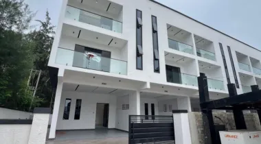 4 BED || 280 MLLION ||  IKOTA , LEKKI, LAGOS.