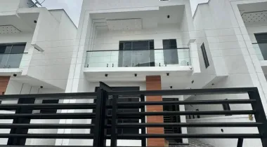 Luxurious 4 Bedroom Fully detached  with BQ  Location: Ajah, Lagos