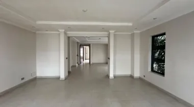 4 bedroom townhouse with an attic and bq.  Mekunwen Road, Ikoyi.