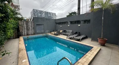 4 bedroom townhouse with an attic and bq.  Mekunwen Road, Ikoyi.