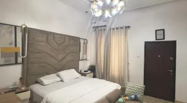4 Bedroom fully furnished terrace duplex.