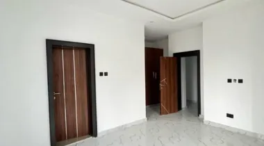 Elegant and Spacious 2 &amp; 3 Bedroom Apartment with gym, Elevator and Swimming Pool