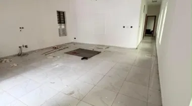 5 bedroom fully detached duplex two bq and solar panels for rent