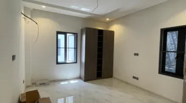 Bedroom Apartment With a Bq