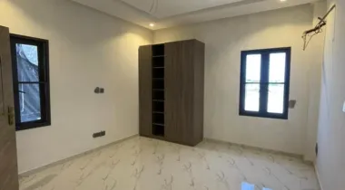 Bedroom Apartment With a Bq