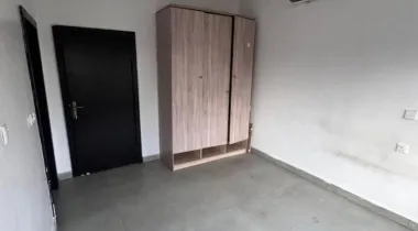 2 bedroom flat available for rent  Upstairs