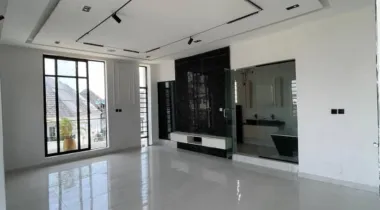 CONTEMPORARY 5BEDROOM FULLY DETACHED DUPLEX FOR SALE.