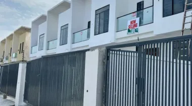 Self compound 4 bedroom terrace duplex with bq in a secure location