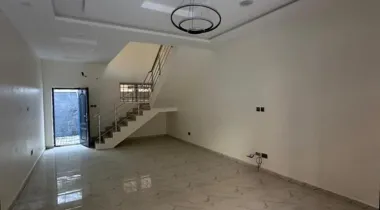 2Bedroom Terrace Duplex With a Bq  Location: Orchid