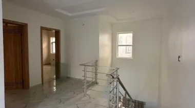 2Bedroom Terrace Duplex With a Bq  Location: Orchid