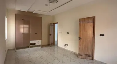 2Bedroom Terrace Duplex With a Bq  Location: Orchid