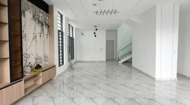 Beautifully Built Contemporary 5-Bedroom Fully Detached Duplex with BQ