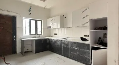 4 bedroom terrace with bq, swimming pool, children playground, Gymn house.