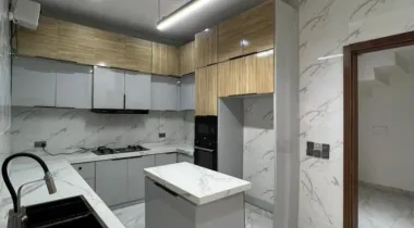 TO LET – LUXURY 4 BEDROOM SEMI-DETACHED DUPLEX WITH BQ