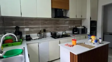 4 Bedroom terrace duplex  Location: VGC