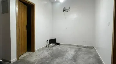 4 Bedroom terrace duplex  Location: VGC