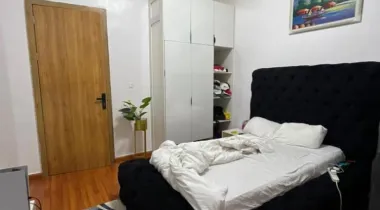 4 Bedroom terrace duplex  Location: VGC