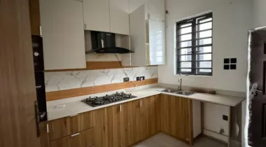 flatMini  available for rent with fully fitted  kitchen