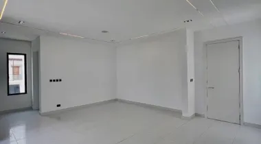 5 BEDROOM FULLY DETACHED HOME WITH BQ FOR SALE