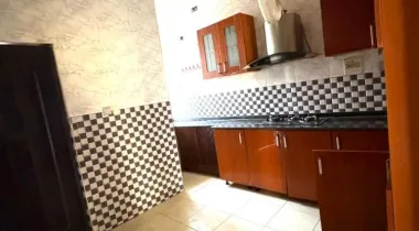 Single room downstairs available for rent in a shared apartment bq