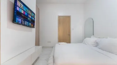 3bed furnished as a 2.bed with a room cinema