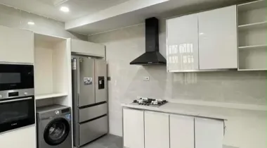 2 BEDROOM APARTMENT WITH A BQ