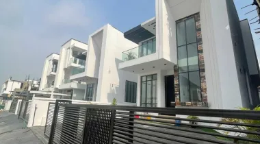 SALES ALERT* EXQUISITELY FINISHED LUXURY 5 BEDROOM FULLY DETACHED DUPLEX WITH , SWIMMING POOL AND BQ