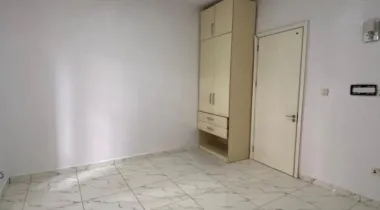 Single Room Upstairs available for rent ‼️  comes with personal prepaid meter  Location: Ikota lekki Lagos
