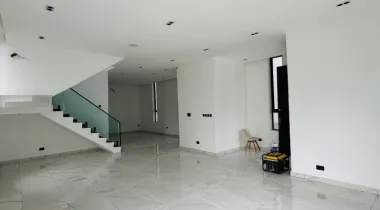 For Sale: 5 Bedroom Fully Detached Duplex and Bq with swimming pool 