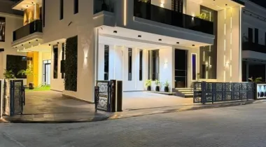 EXQUISITELY FINISHED LUXURY 5 BEDROOM FULLY DETACHED DUPLEX WITH ROOFTOP TERRACE, CINEMA, SWIMMING POOL, GYM  AND BQ*