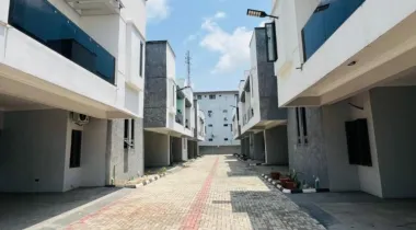 4 Bedroom Terrace Duplex