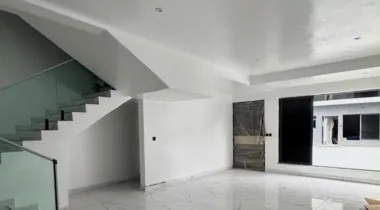 BEAUTIFUL 4 BEDROOM MAISONETTE DUPLEX IS AVAILABLE FOR RENT...