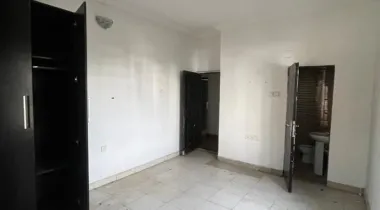 3 BEDROOM SPACIOUS FLAT AT NEW ROAD LEKKI LAGOS