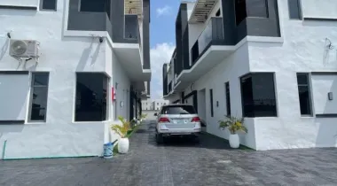 4 Bedroom Detached Duplex