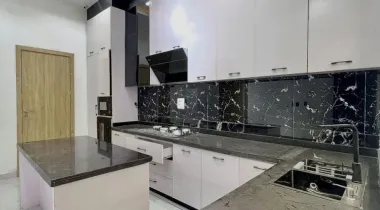 📍CHEVRON LEKKI | 4 BED | N235M 4 BEDROOM SEMI-DETACHED DUPLEX WITH AMPLE PARKING SPACE FOR SALE