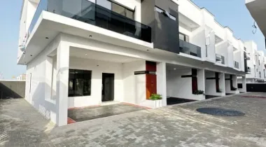 3BEDROOM  TERRACE DUPLEX WITH BQ FOR SALE