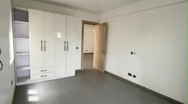 Fully serviced 2 Bedroom Apartment Location: Ikate,Lekk